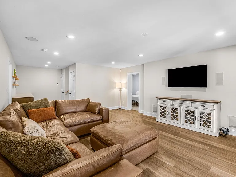 4245 Wood Thrush Ln — Photo 41