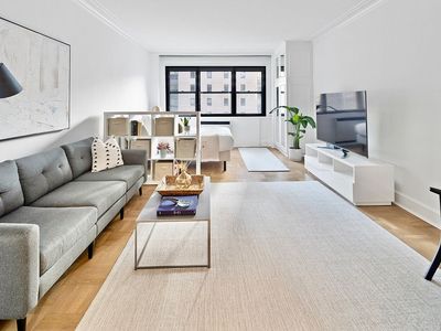 165 E 72nd St APT 6B, Manhattan, NY, 10021