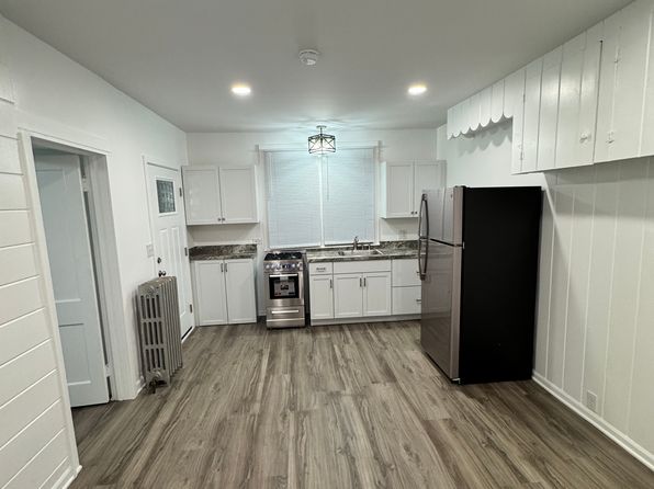 133 E State St UNIT 1