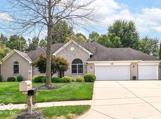 7929 Beechwood Farms Dr, Avon, IN 46123