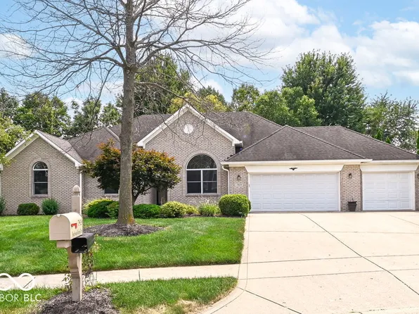 7929 Beechwood Farms Dr, Avon, IN 46123