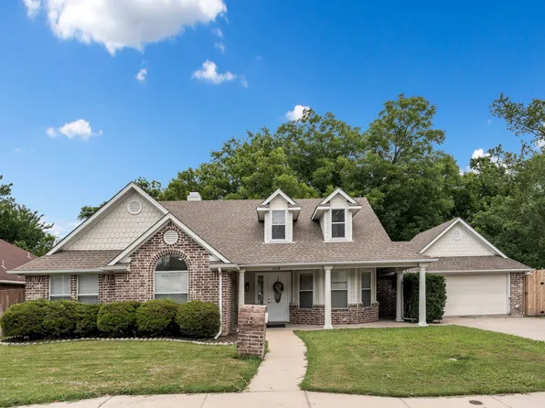 1318 Coleman St, McKinney, TX 75069