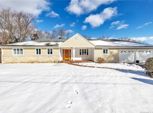 43 Haverhill Rd, Trumbull, CT 06611