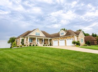 277 Juniper Ln, Plymouth, IN 46563