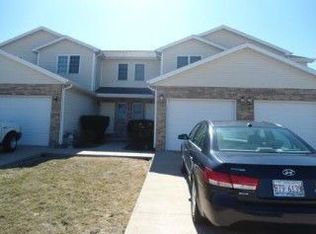 262 Sunset Blvd, Oglesby, IL 61348