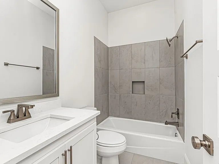 7671 Dearborne Dr — Photo 10