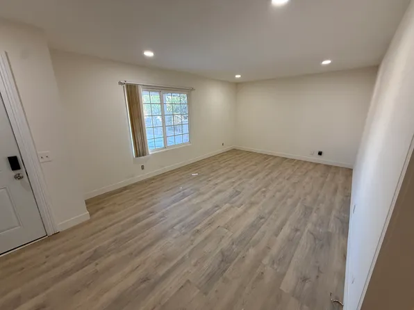 (undisclosed Address), San Diego, CA 92126