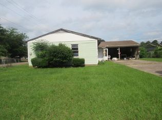 155 Alamo St, Lone Star, TX 75668
