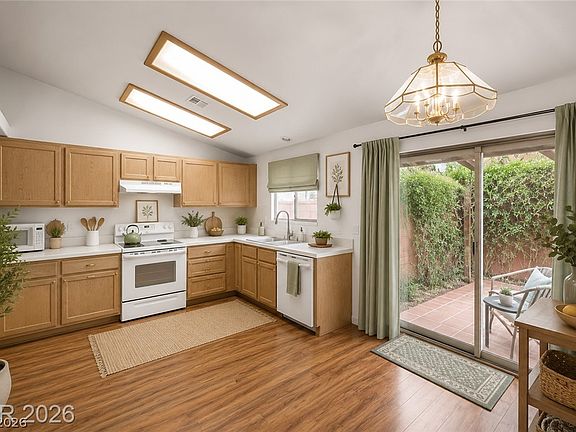 5th image of 1232 Wigwam St