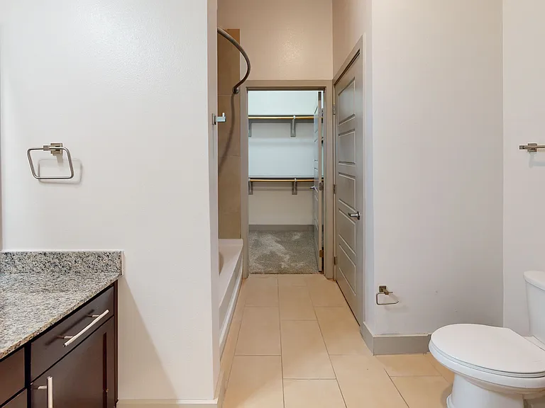 The Flats at Palisades — Photo 93
