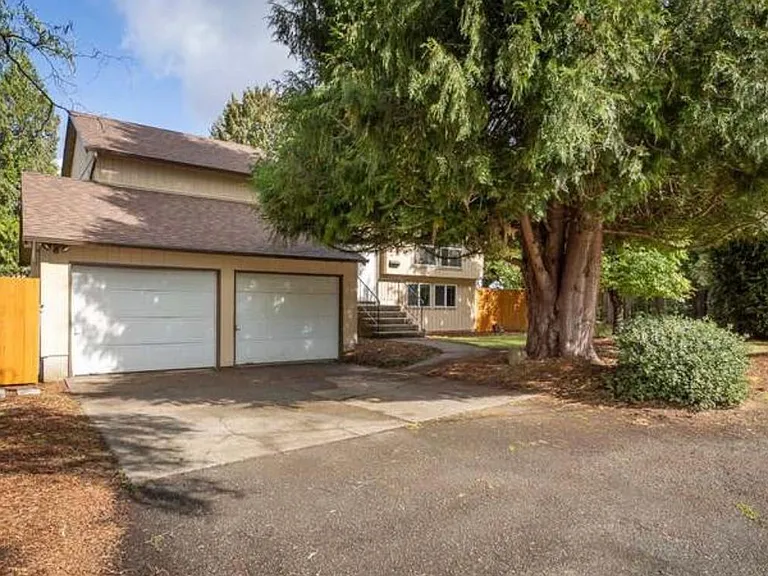 4627 SE Rhodesa St — Photo 13