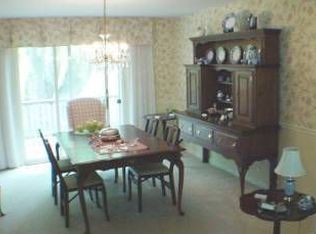 1534 Shire Cir #118, Inverness, IL 60067