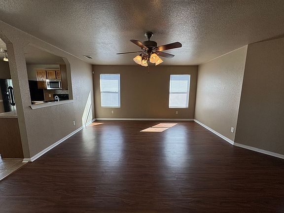 4th image of 2603 John Porter Dr