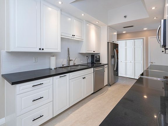3rd image of 1207 E Northshore Dr Unit 137