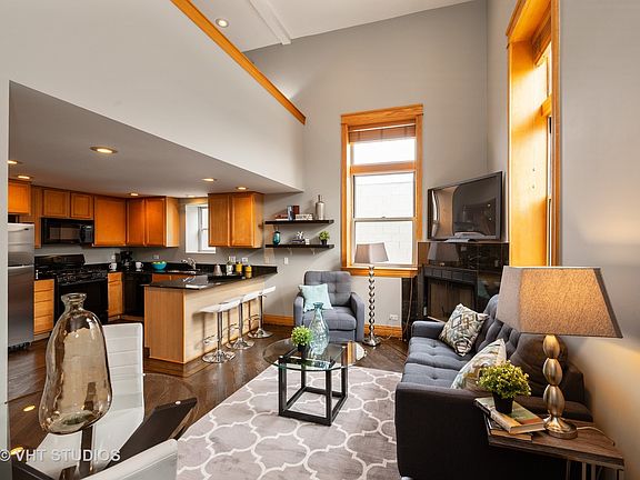 5th image of 2350 N Kedzie Blvd Unit B