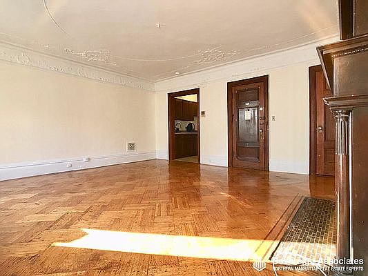 4th image of 311 W 107th St APT 4F