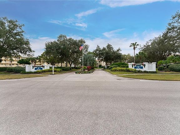 3rd image of 1046 Wexford Blvd #1046