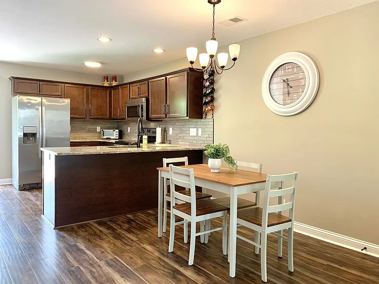 364 Sam Houston Cir — Photo 8