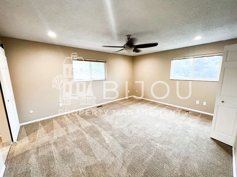 355 Waco Ct — Photo 51