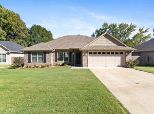 1202 Laurel Ln, Searcy, AR 72143