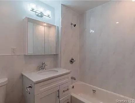 8856 162nd St #2D — Photo 14