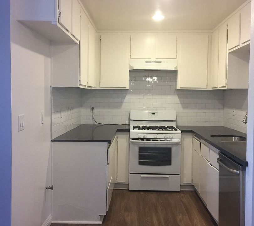 1st image of 6900 Knowlton Pl APT 01
