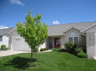 5030 Lake Ridge Dr, Quincy, IL 62305