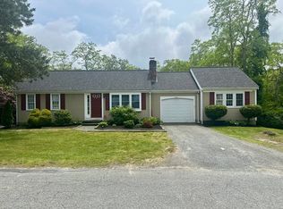 7 Ebenezer Rd, Barnstable, MA 02630