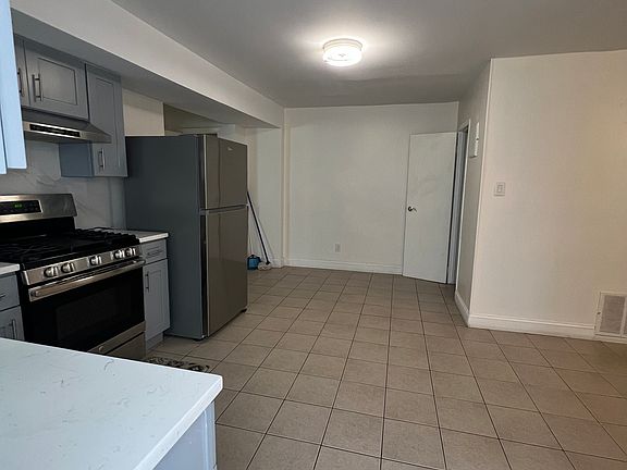 5th image of 55 Lisa Ln #1