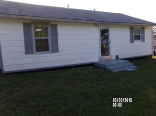 205 N May St, Whitewright, TX 75491