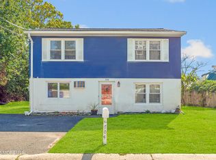 704 Mount Pl, Point Pleasant Beach, NJ 08742