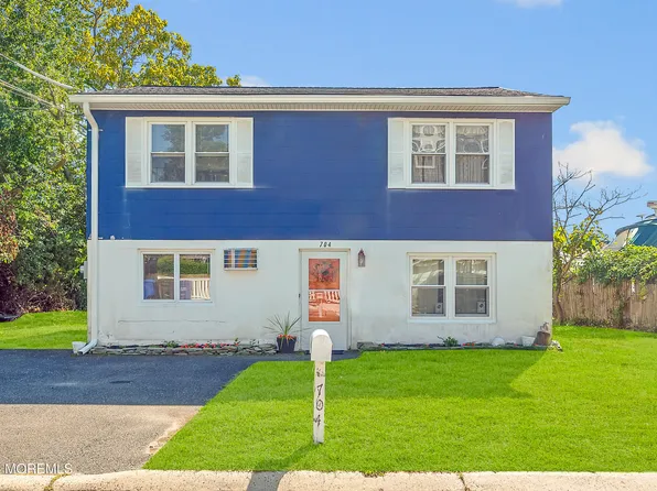 704 Mount Place, Point Pleasant, NJ 08742
