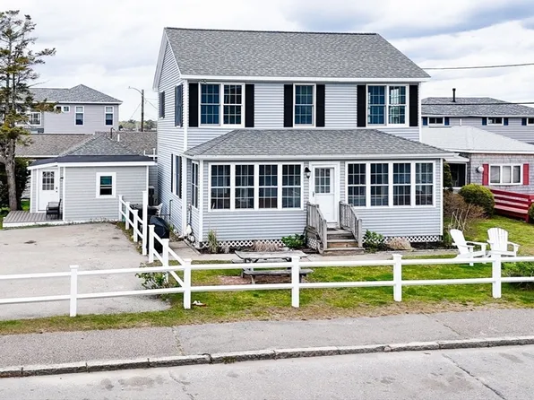 561 N End Blvd, Salisbury, MA 01952