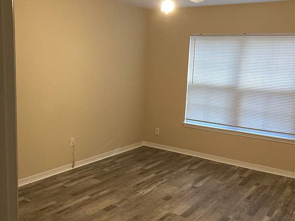5th image of 3202 Parkchester Square Blvd APT 202