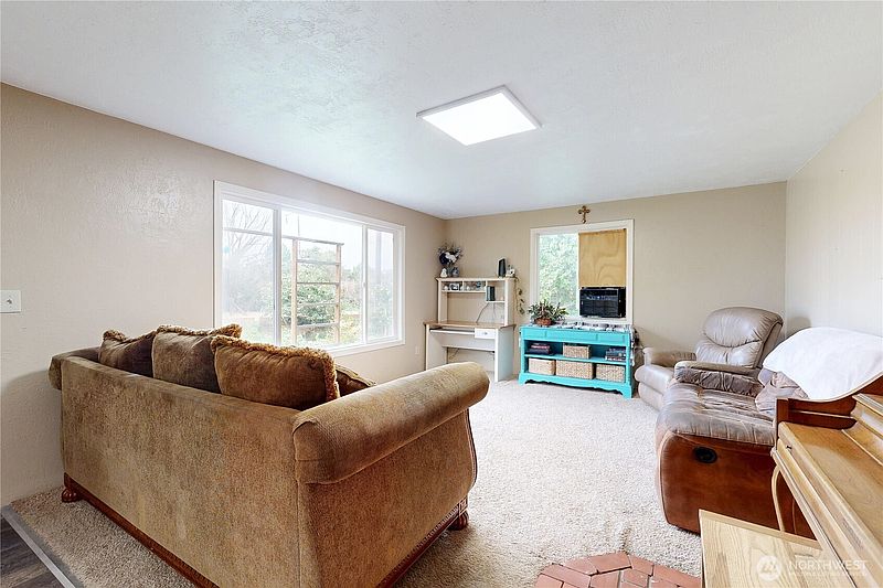 3rd image of 956 Brickner Road