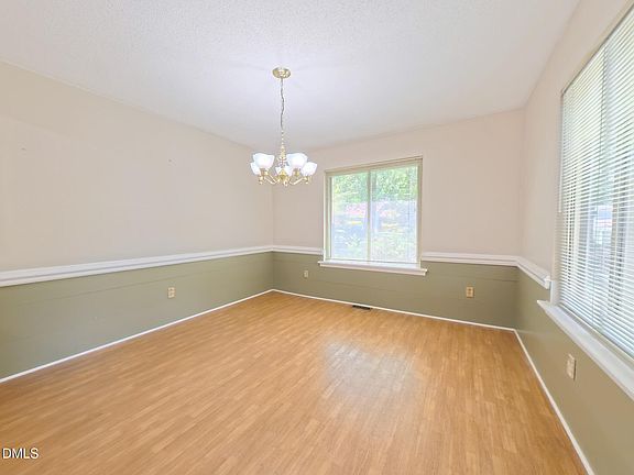 3rd image of 5867 Branchwood Rd