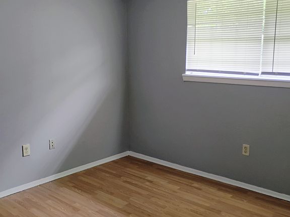5th image of 13706 Goodwood Dr