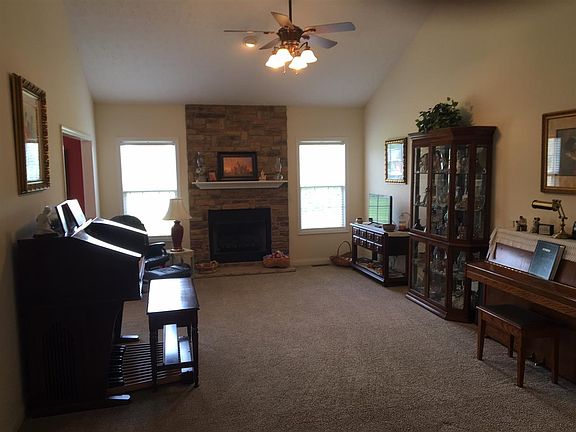 4th image of 3639 Clear Springs St