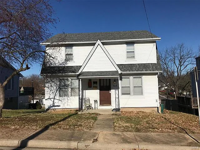 723 W 8th St photo 1
