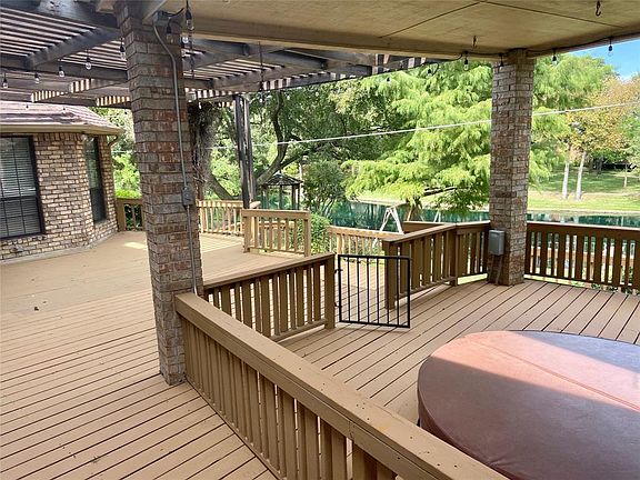 5th image of 3005 Clear Lake Ct