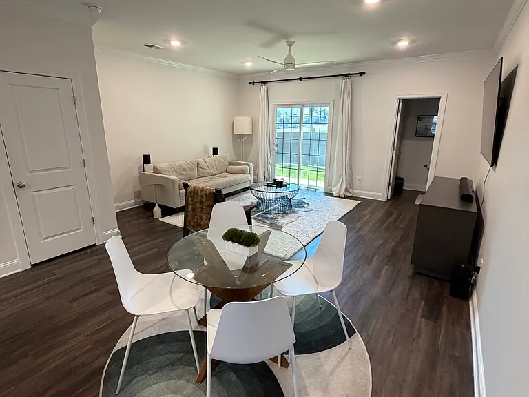 4347 Azalea Dr — Photo 7