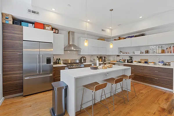 Sold by Corcoran | media 19