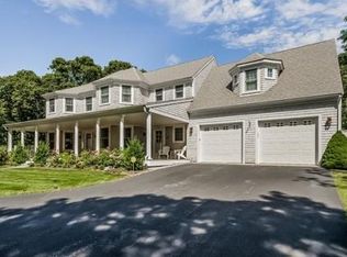 139 Lakeview Dr, Barnstable, MA 02630