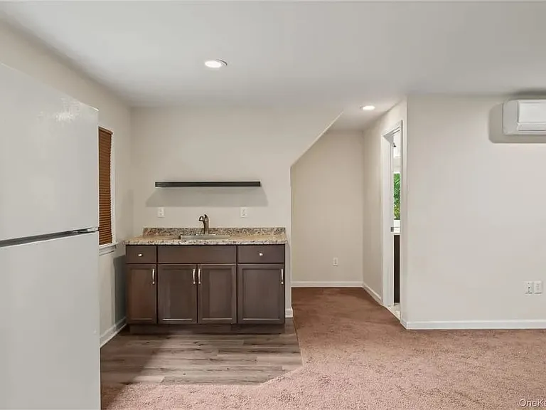 281 Old Haverstraw Rd — Photo 32
