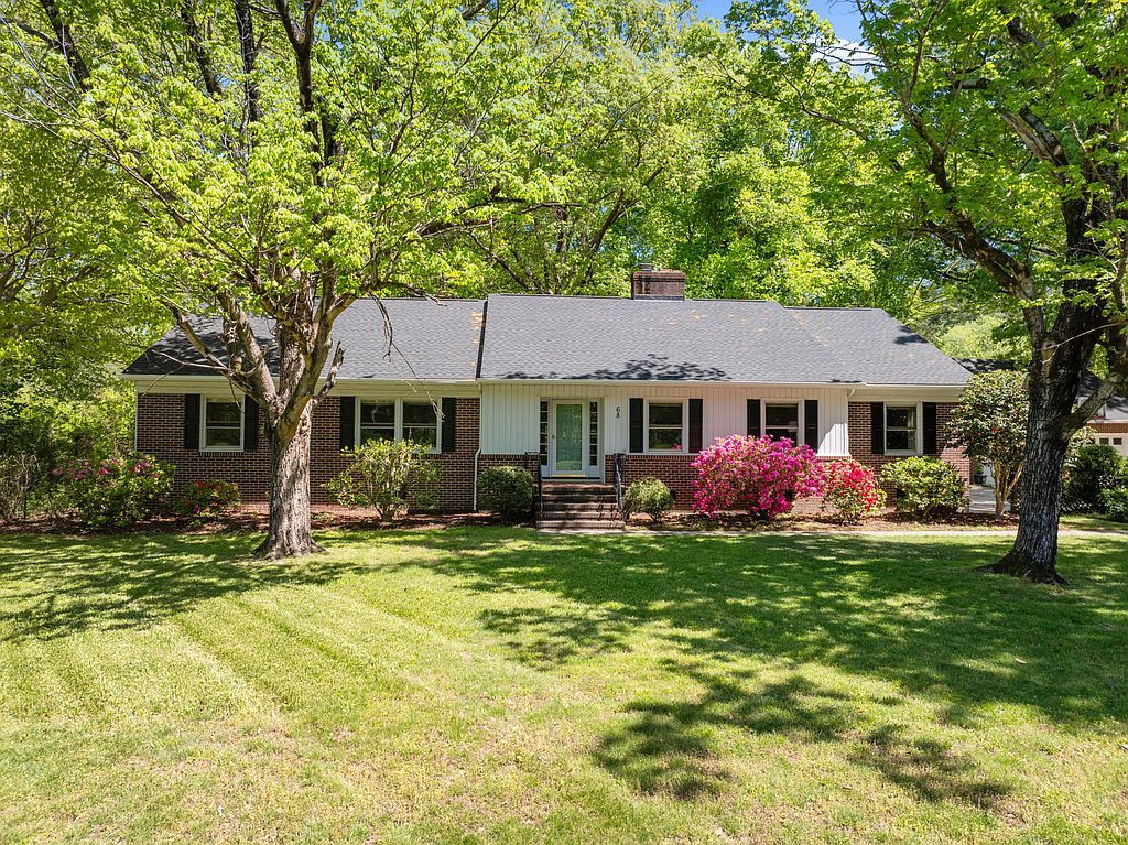 68 Oakwood Dr - Property Image