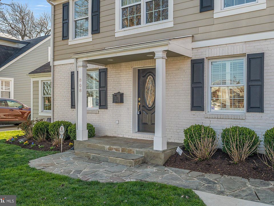 1st image of 808 Mount Vernon Ave