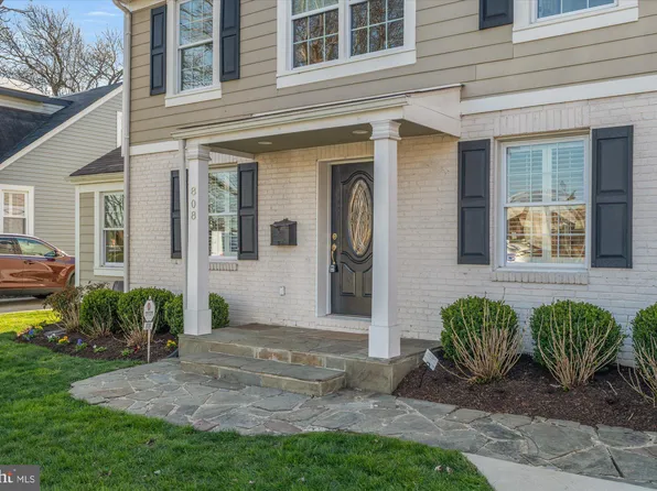 808 Mount Vernon Ave, Alexandria, VA 22301