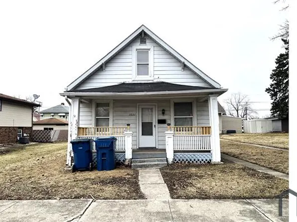 3323 Halsted St, Steger, IL 60475