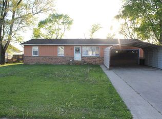 429 S Seymour St, Oakwood, IL 61858