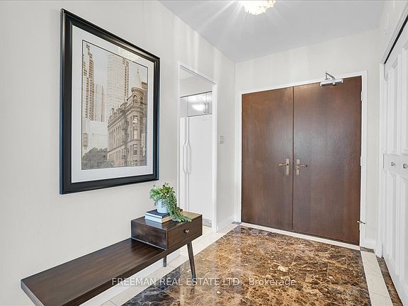 2nd image of 350 Lonsdale Rd #303